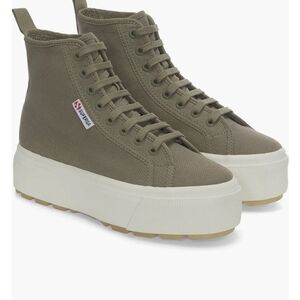 Platform sneakers for women